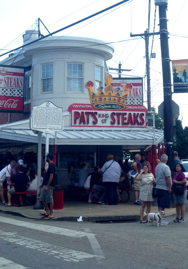 Pat's Steak serait l'inventeur du cheesesteak. Photo: Véronique Leduc