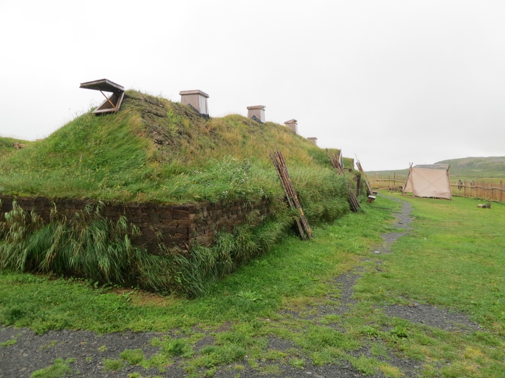 Les curieuses habitations des Vikings à l'Anse aux Meadows. Photo: Flickr, Eric Titcombe