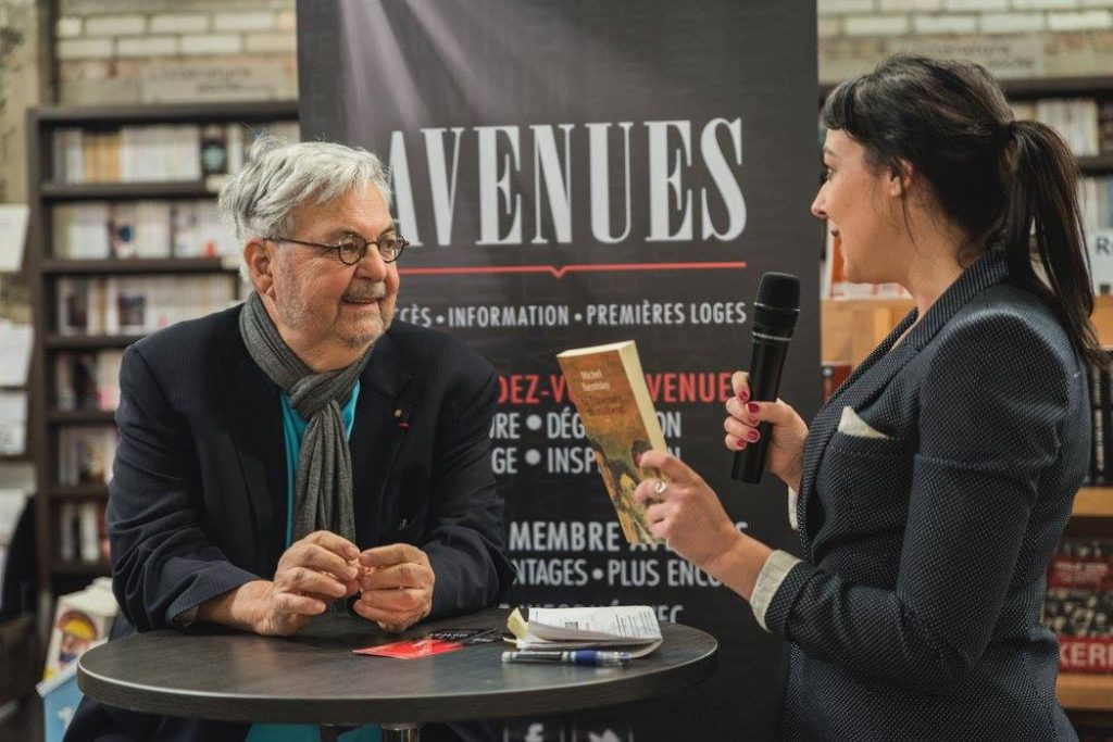 Photo: Maxence Mounier Claudia Larochelle en entrevue avec Michel Tremblay lors du RDV Avenues Culture Le Salon avant le Salon 2015