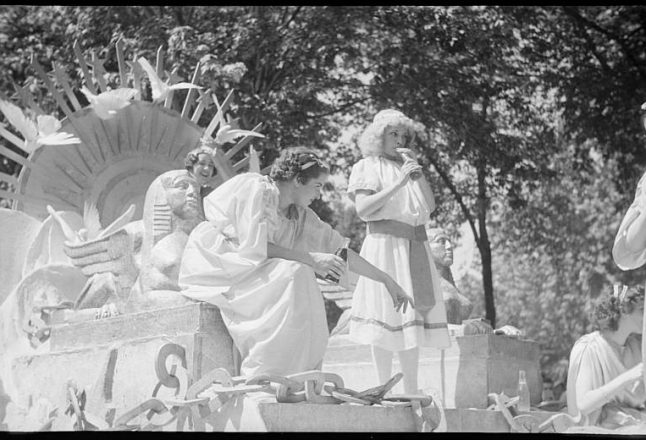 Les défilés de la Saint-Jean à travers le temps