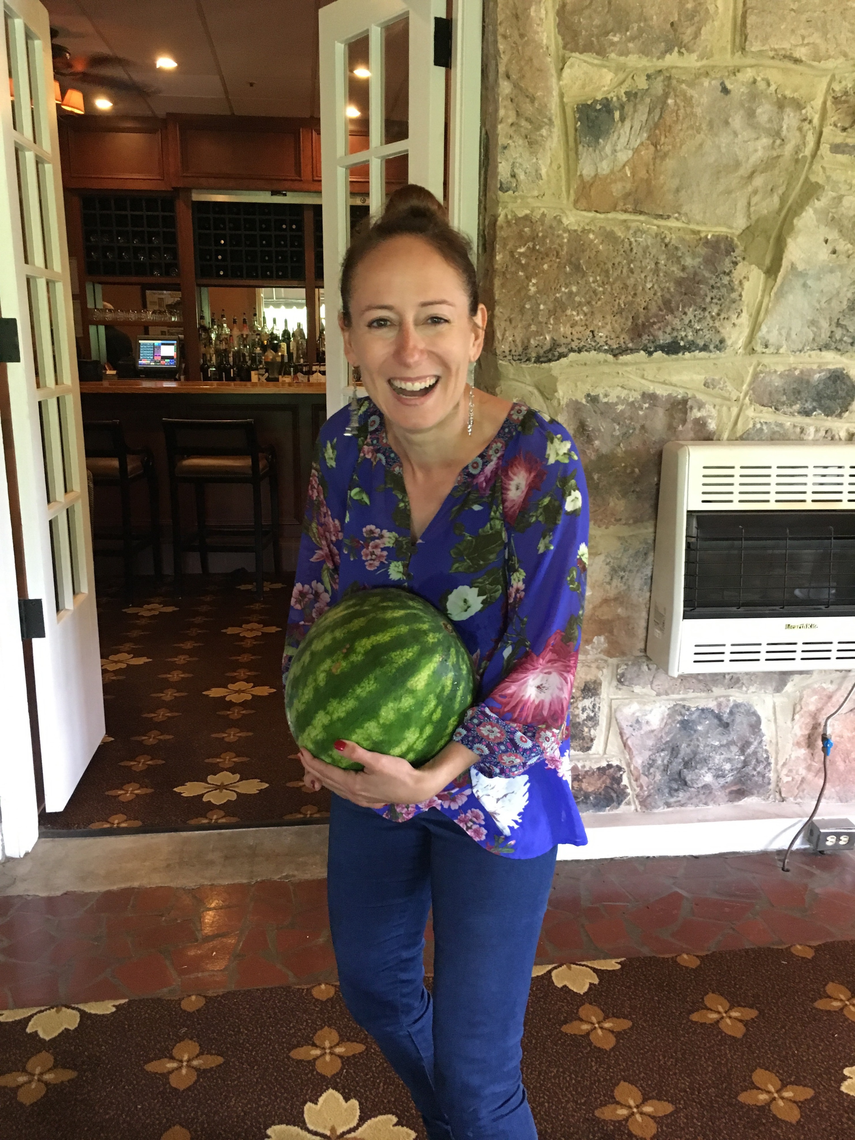 Photo: Marie-Julie Gagnon Impossible de ne pas trimballer un melon d'eau question de se mettre bien dans l'ambiance!