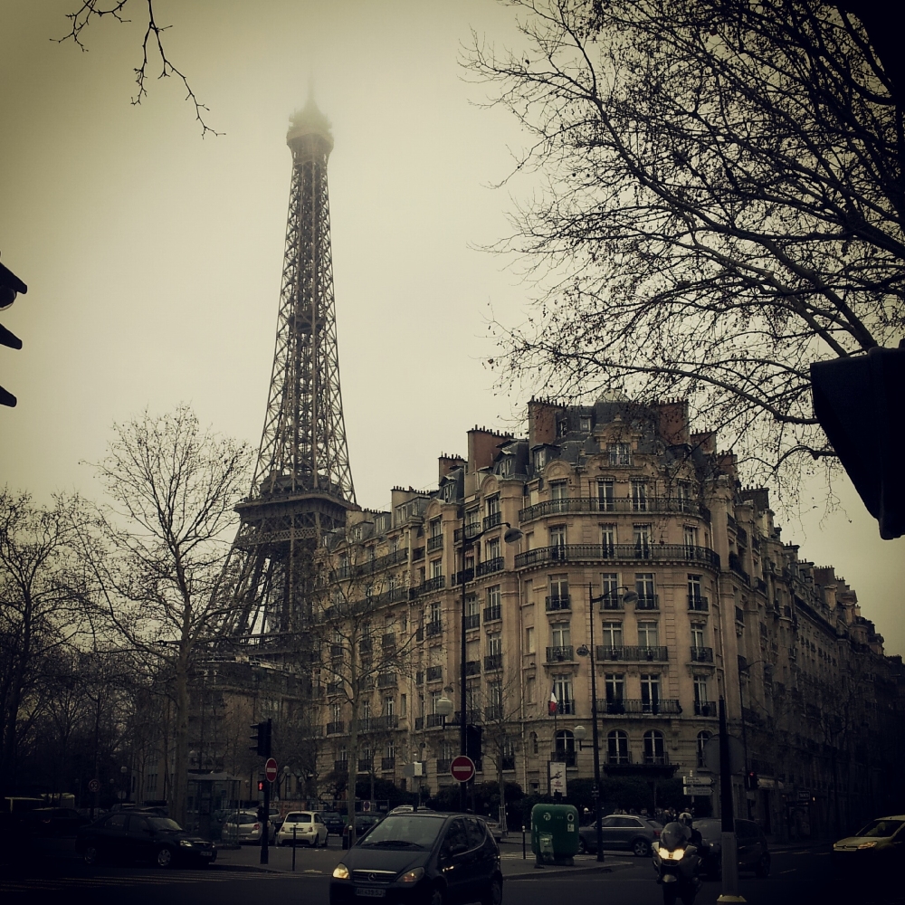 À Paris, faites attention à ceux qui veulent vous donner une bague! Photo: Laura Liberal, Unsplash