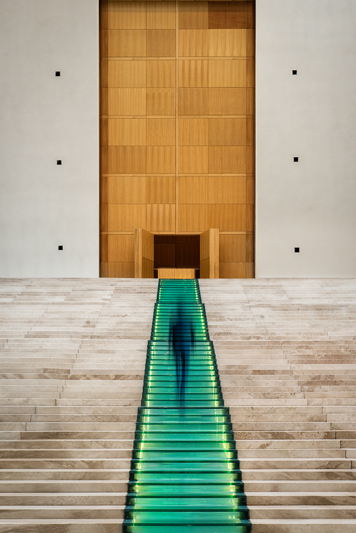 "Le tapis vert" Yves Demers-Paris 1er prix thème: Escalier et photo de l'année